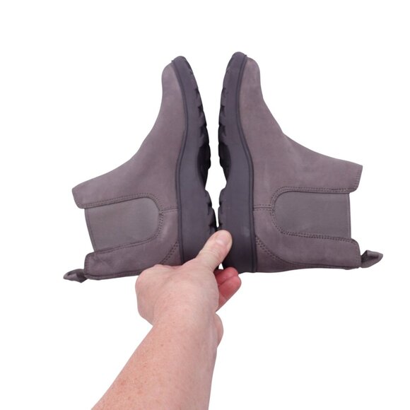 NWOB Vionic Evergreen Ankle Bootie Boots Sz 6 Gray Leather Pull On Cushioned - Picture 7 of 10